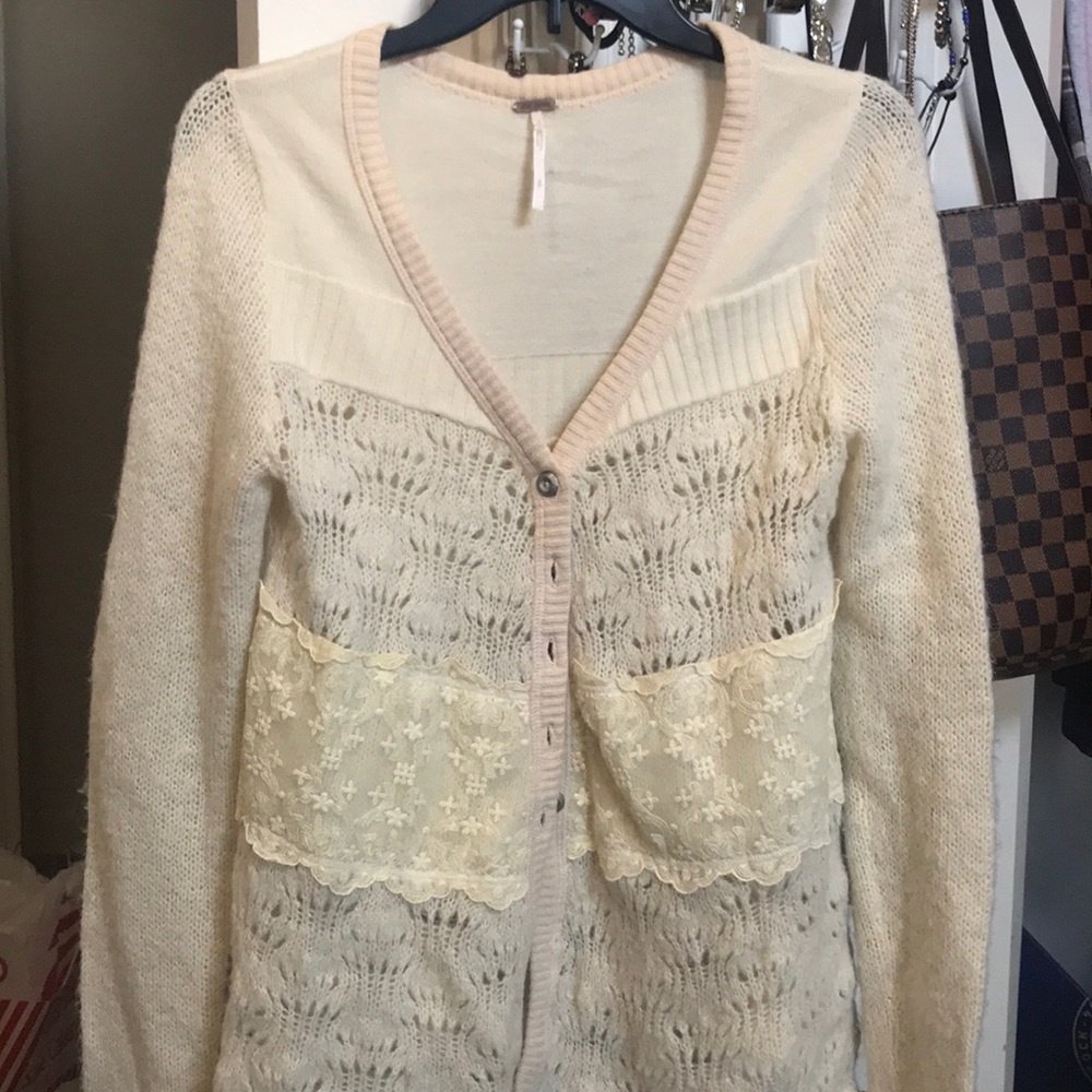 new FREE PEOPLE sweater ❤️